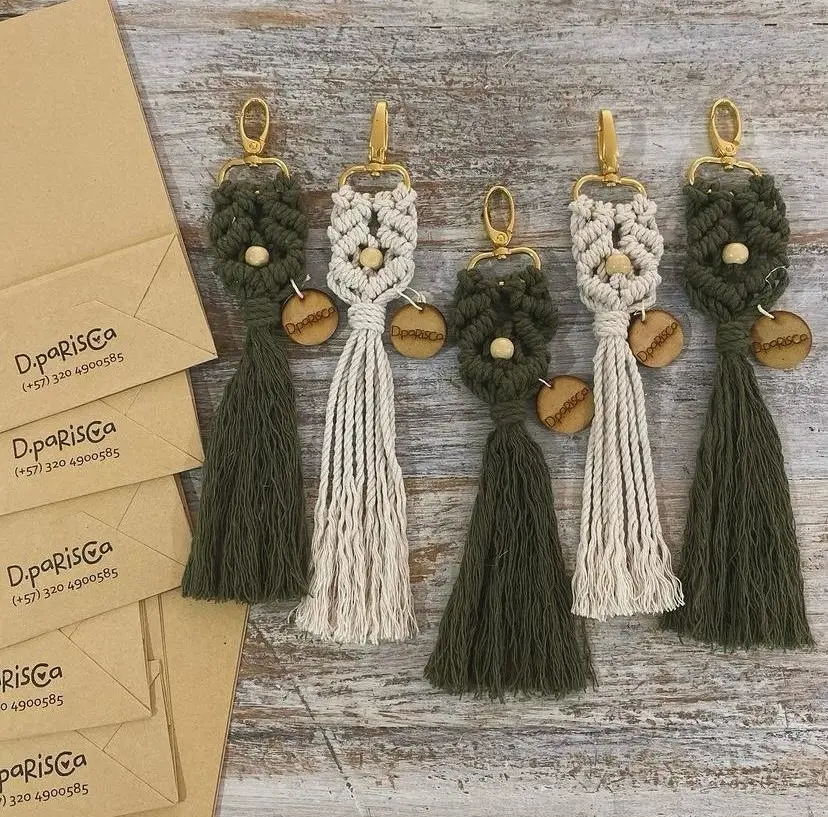 Llavero en macramé